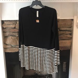 Women’s long sleeve top